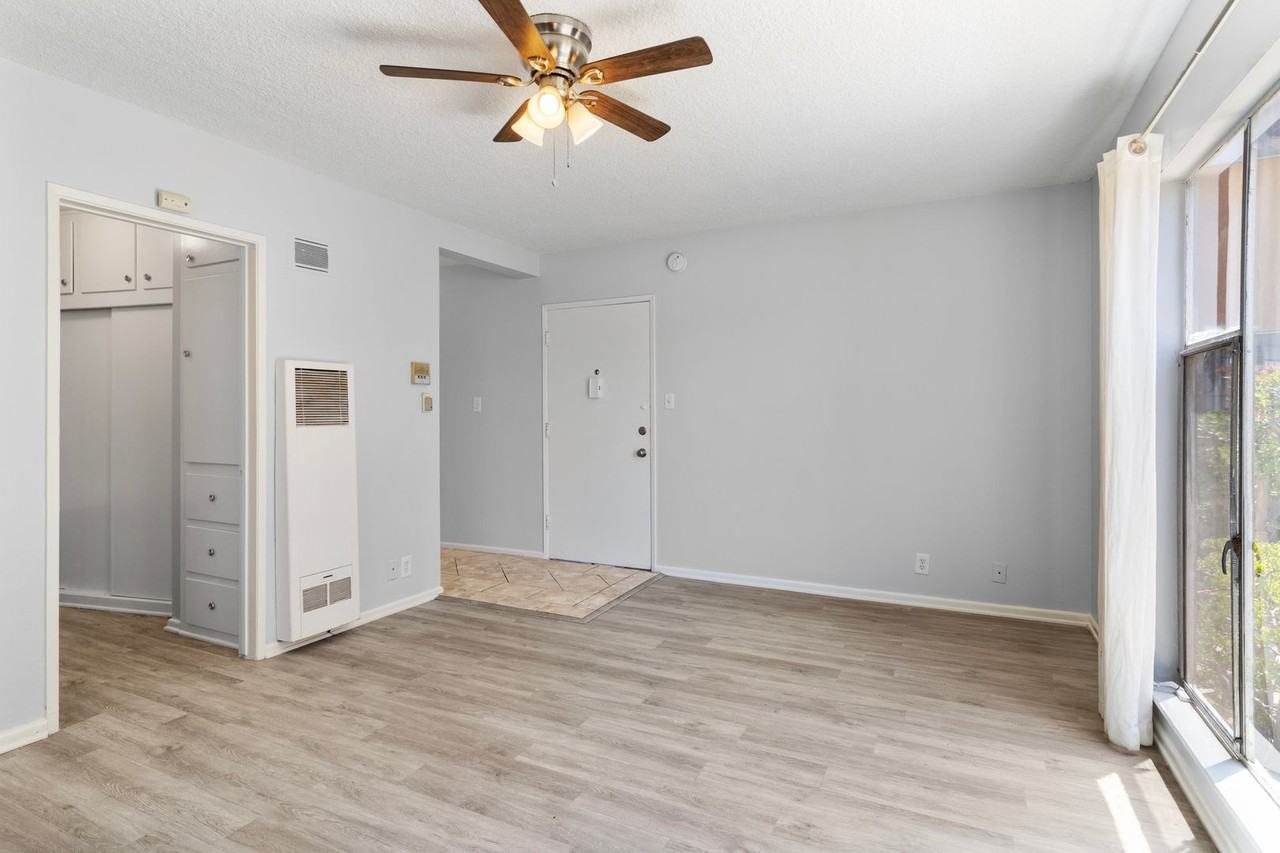 3888 Potomac Ave - Photo 2 of 44