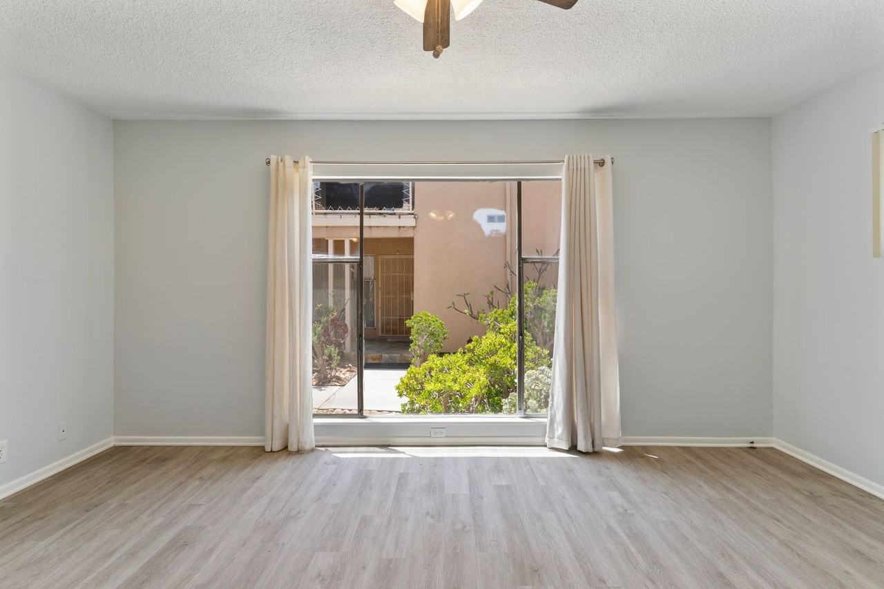 3888 Potomac Ave - Photo 5 of 44