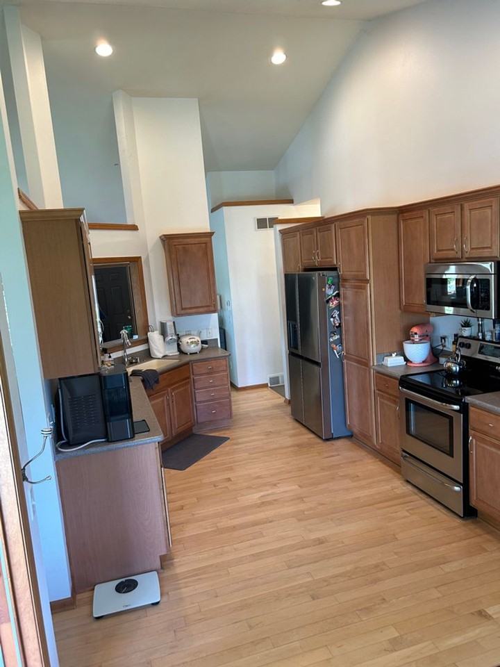 9402 Eagle Nest Ln - Photo 2 of 20