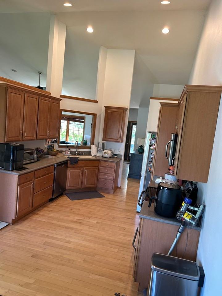 9402 Eagle Nest Ln - Photo 3 of 20