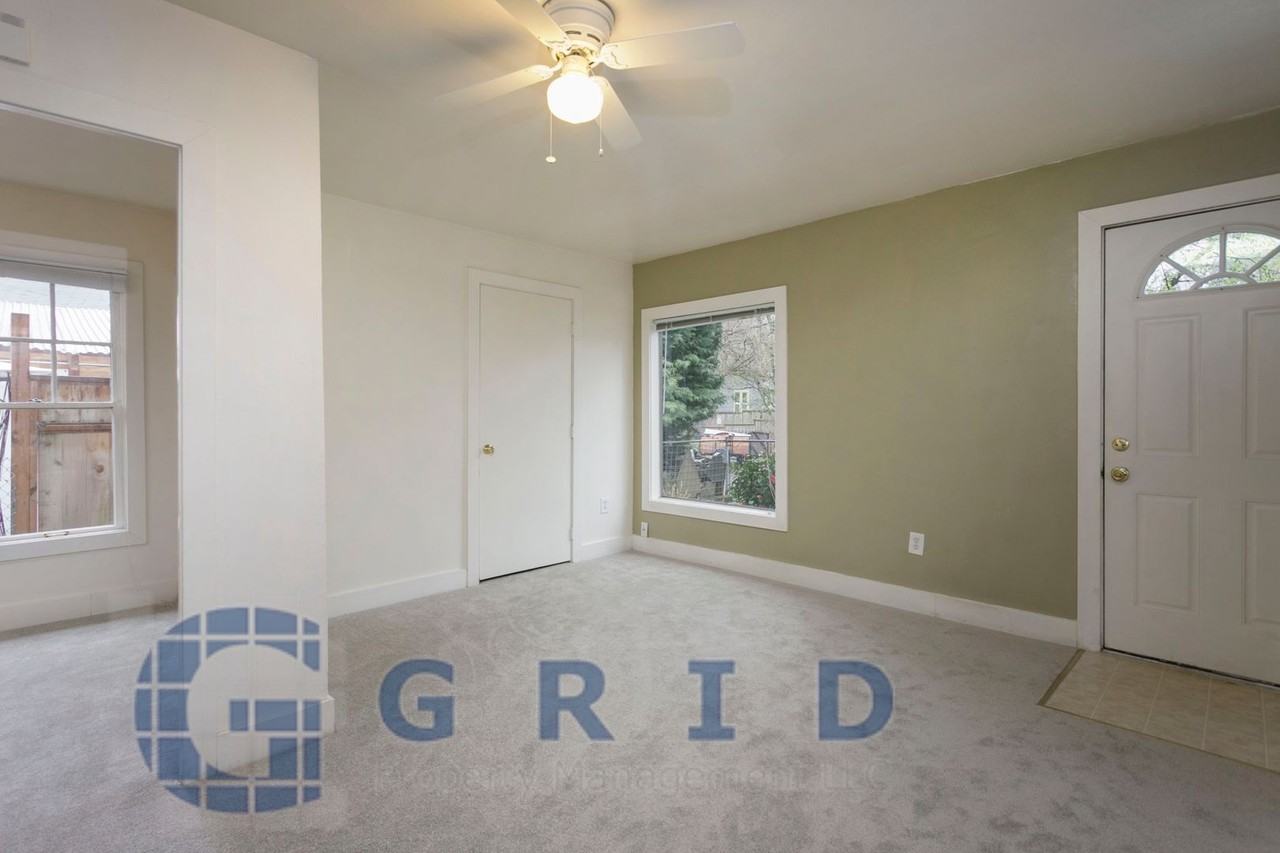 3929 N Albina Ave - Photo 4 of 25
