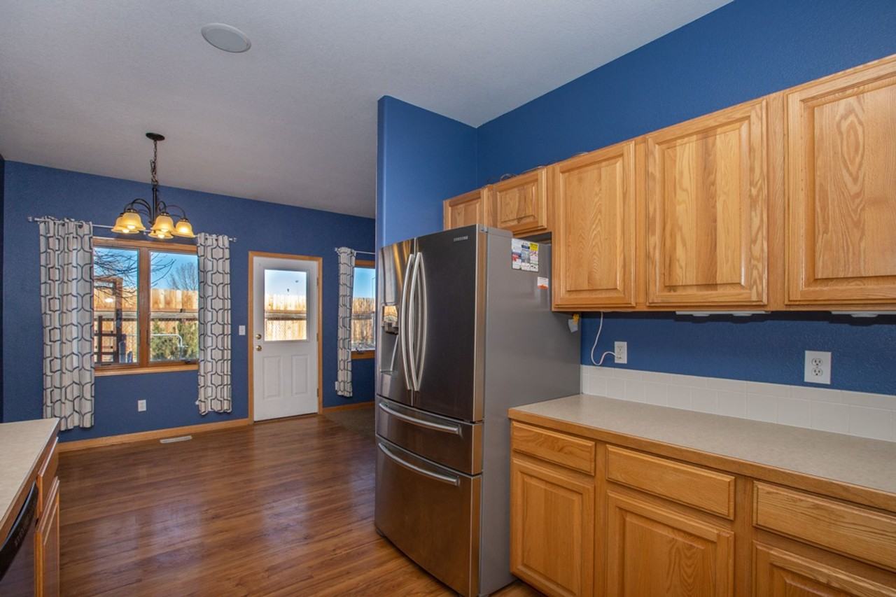 3367 Mammoth Ct - Photo 2 of 35