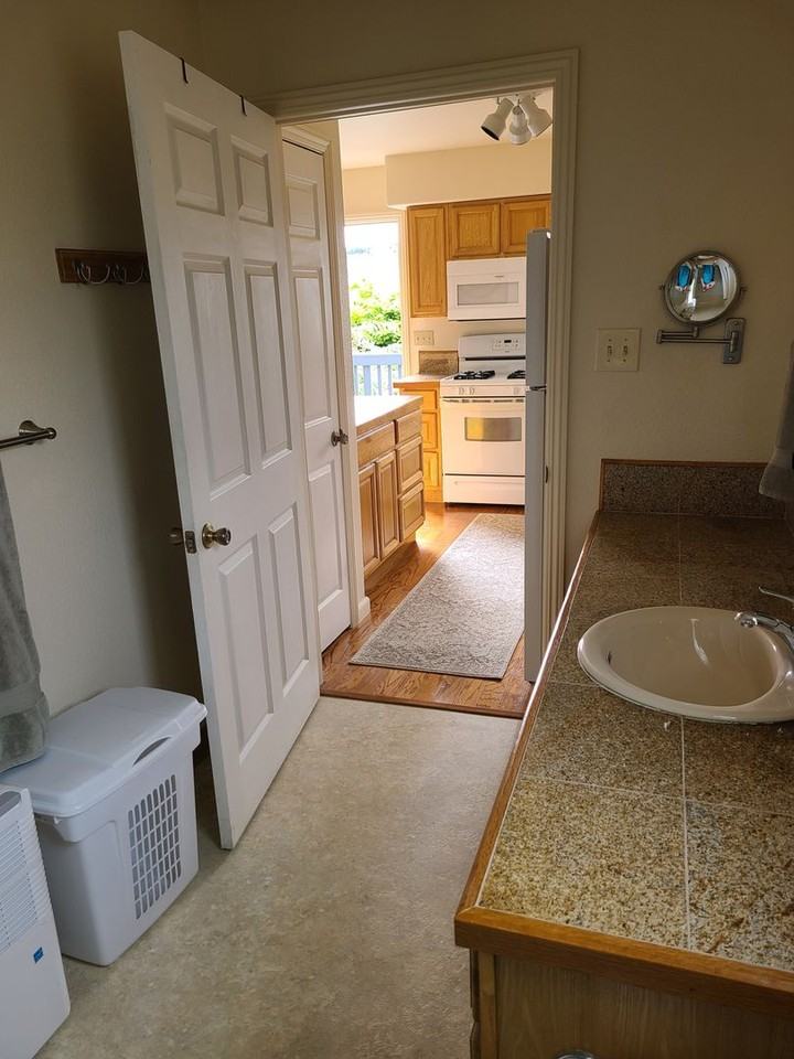 1992 Gwin Rd - Photo 5 of 14