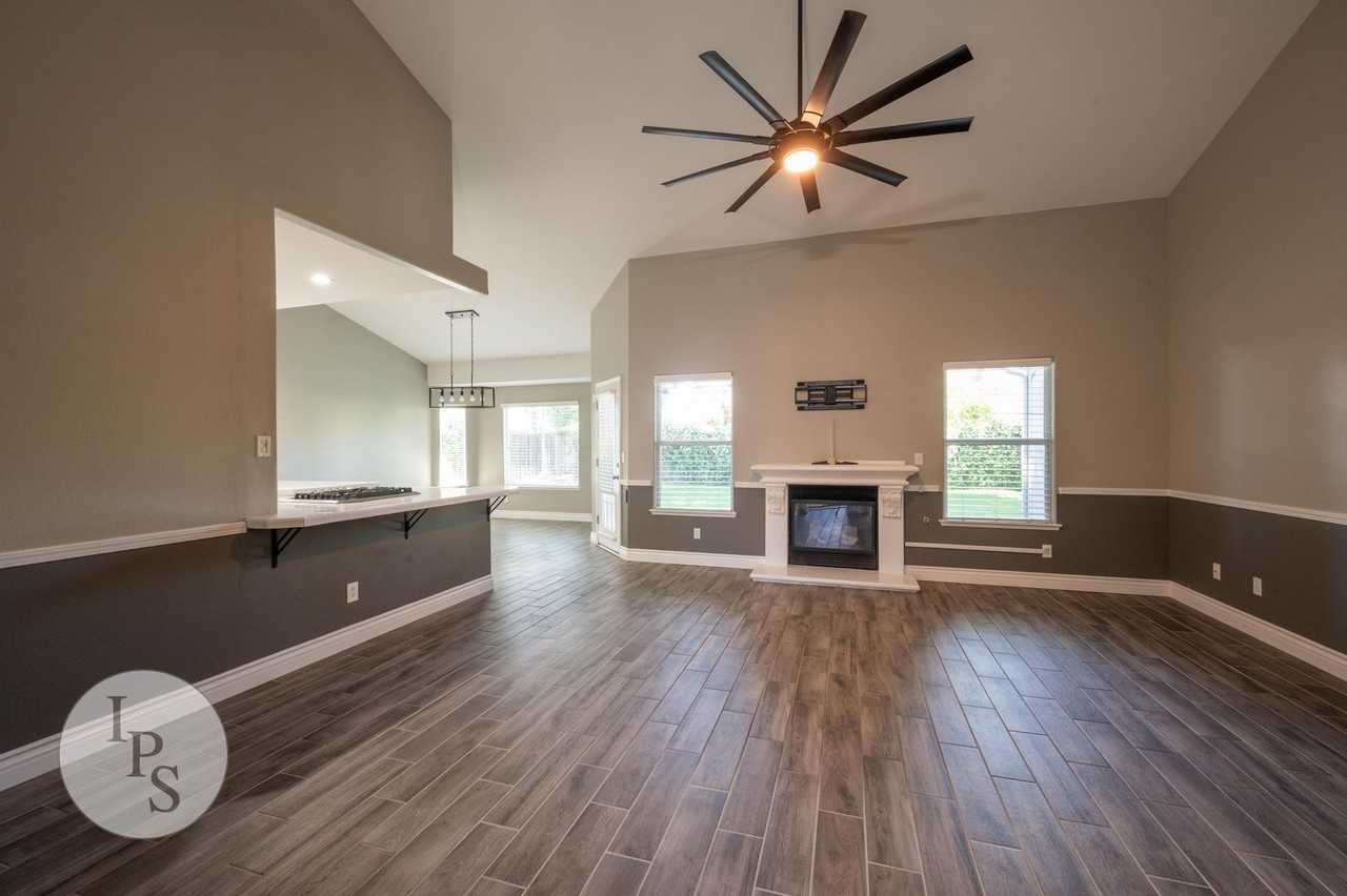4797 W Oswego Ave - Photo 3 of 35