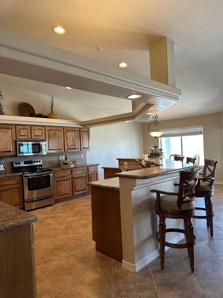 1840 Laramie Dr - Photo 4 of 26