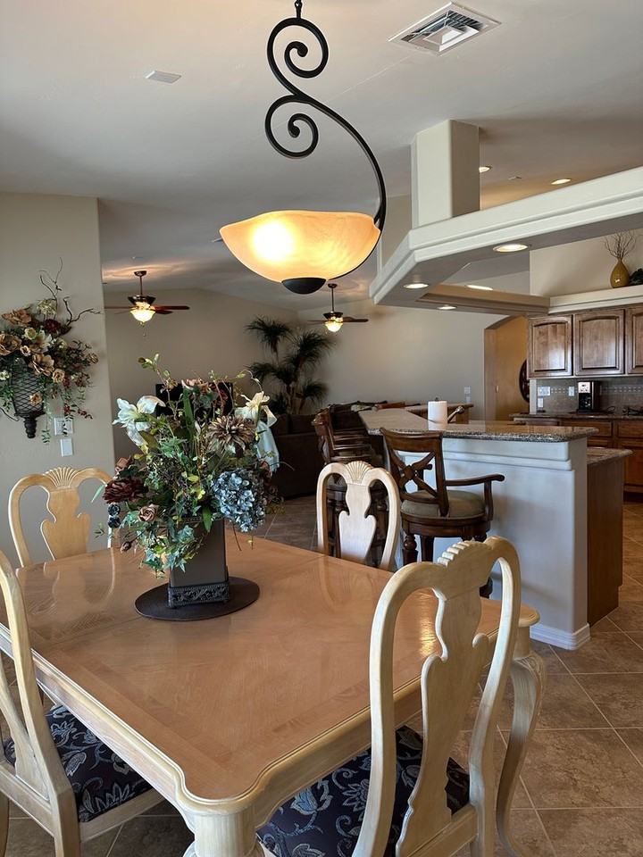 1840 Laramie Dr - Photo 5 of 26