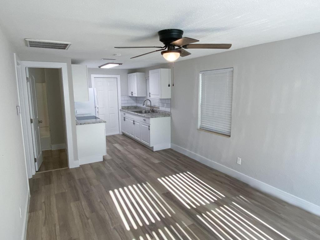 1526 Wood Rd - Photo 5 of 17