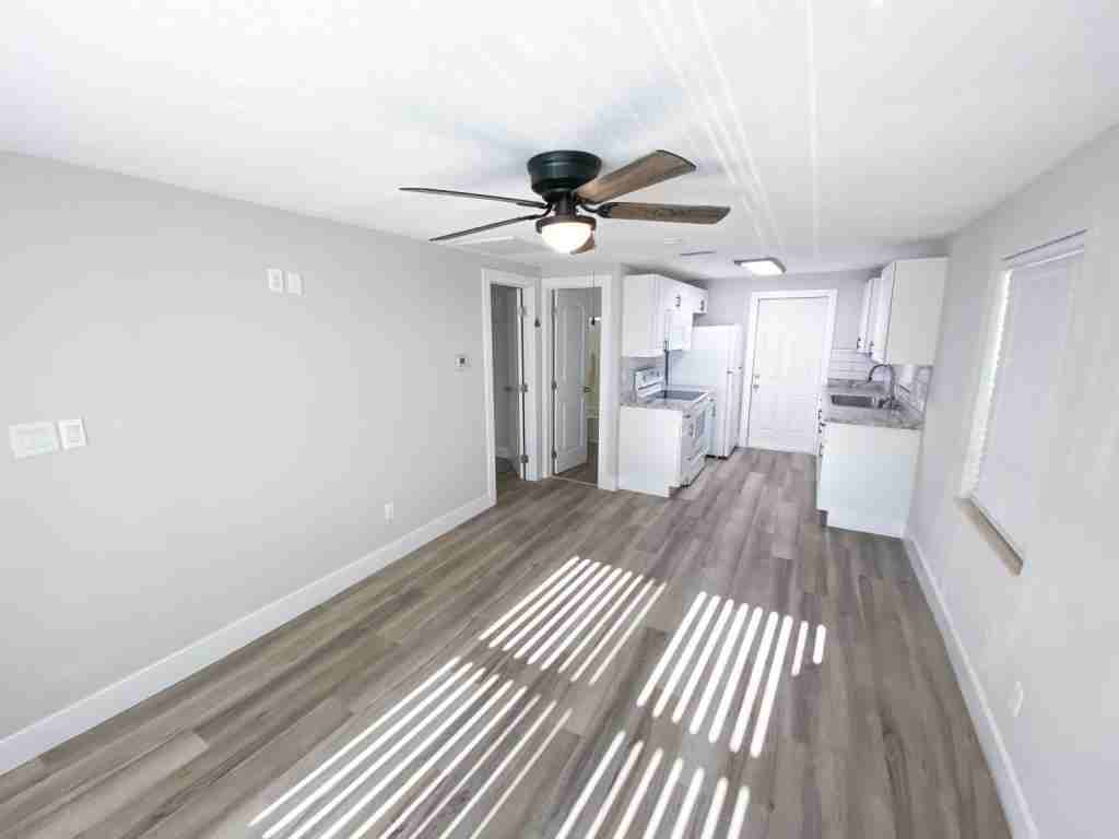 1526 Wood Rd - Photo 6 of 17