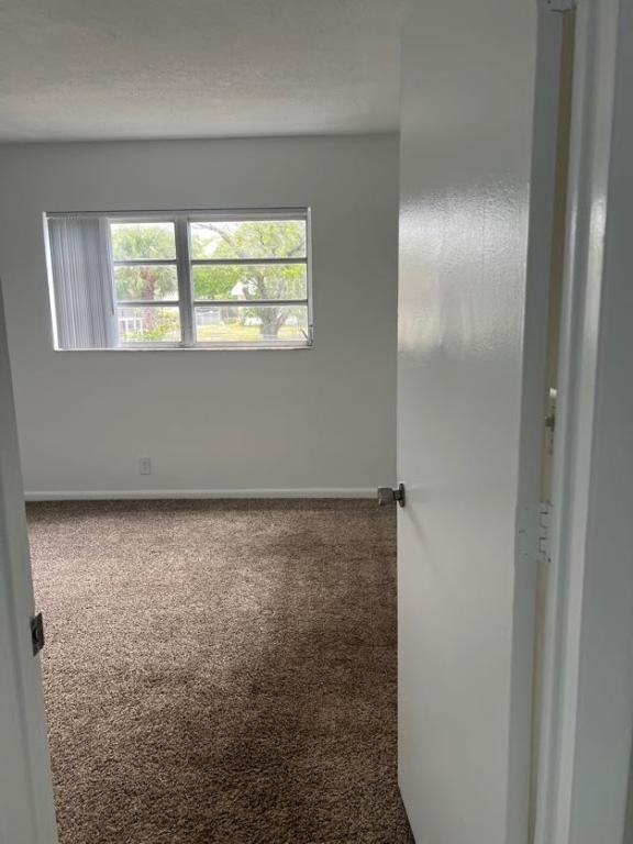 371 Sunshine Dr - Photo 3 of 37