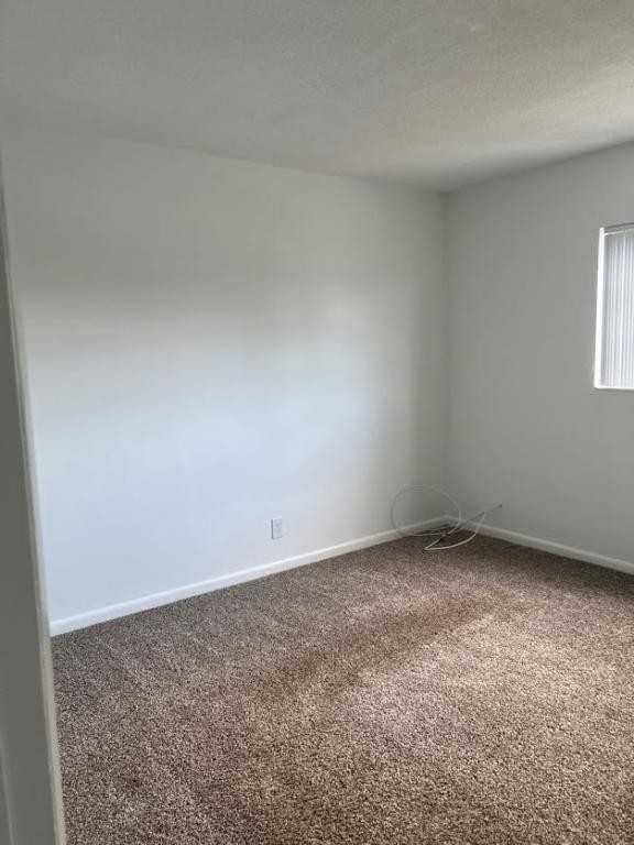 371 Sunshine Dr - Photo 5 of 37