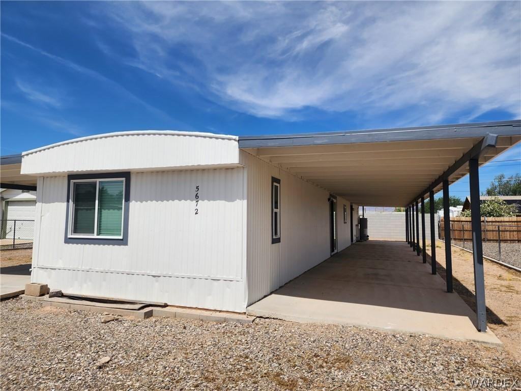 5657 S Pearl St - Photo 3 of 13