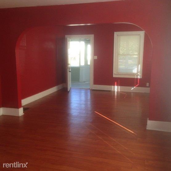 1620 Dawson - Photo 2 of 9