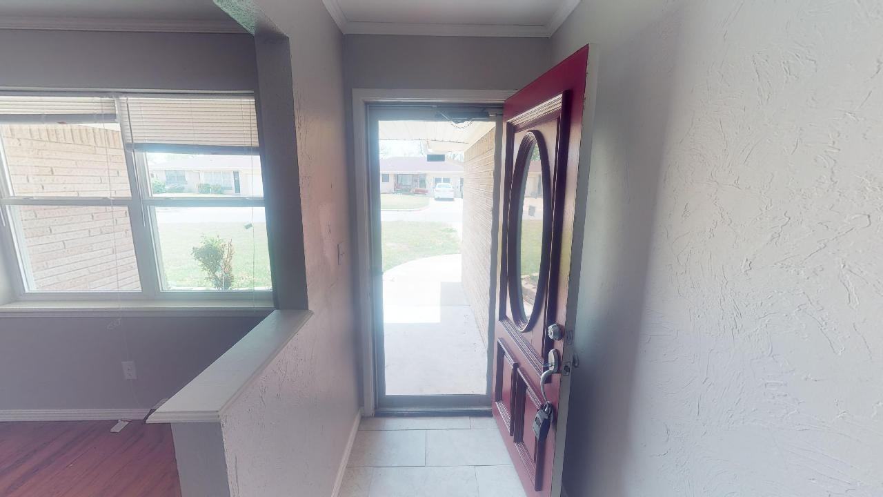 2825 Sw 78th St - Photo 2 of 17