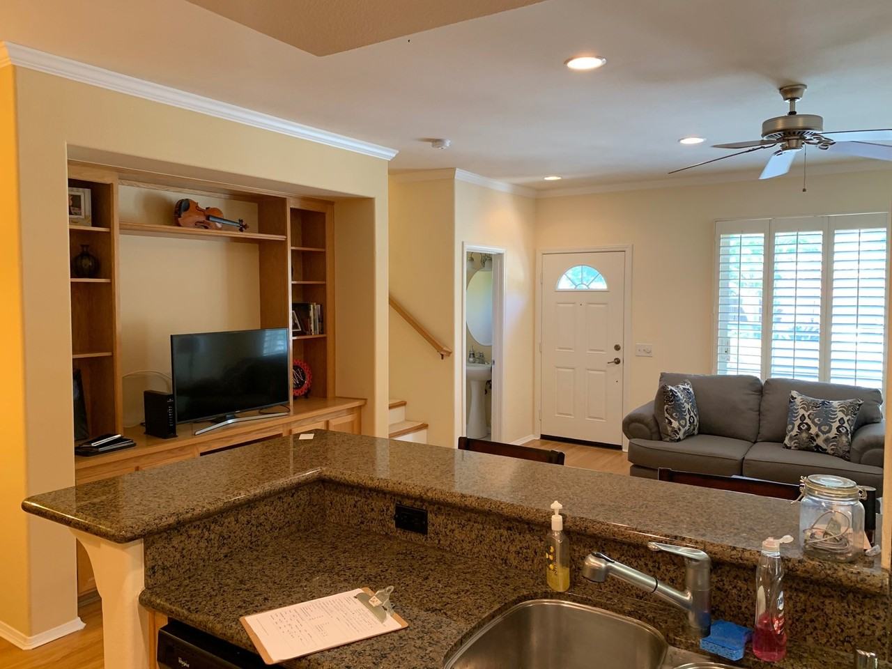 4010 Craven Rd #15 - Photo 4 of 18