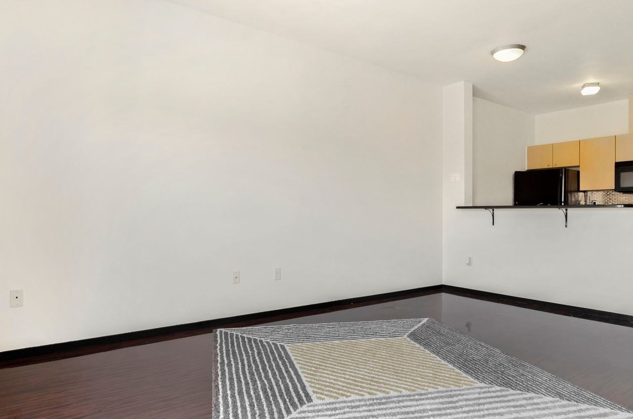 412 11th Ave Ph 9 - Photo 5 of 16