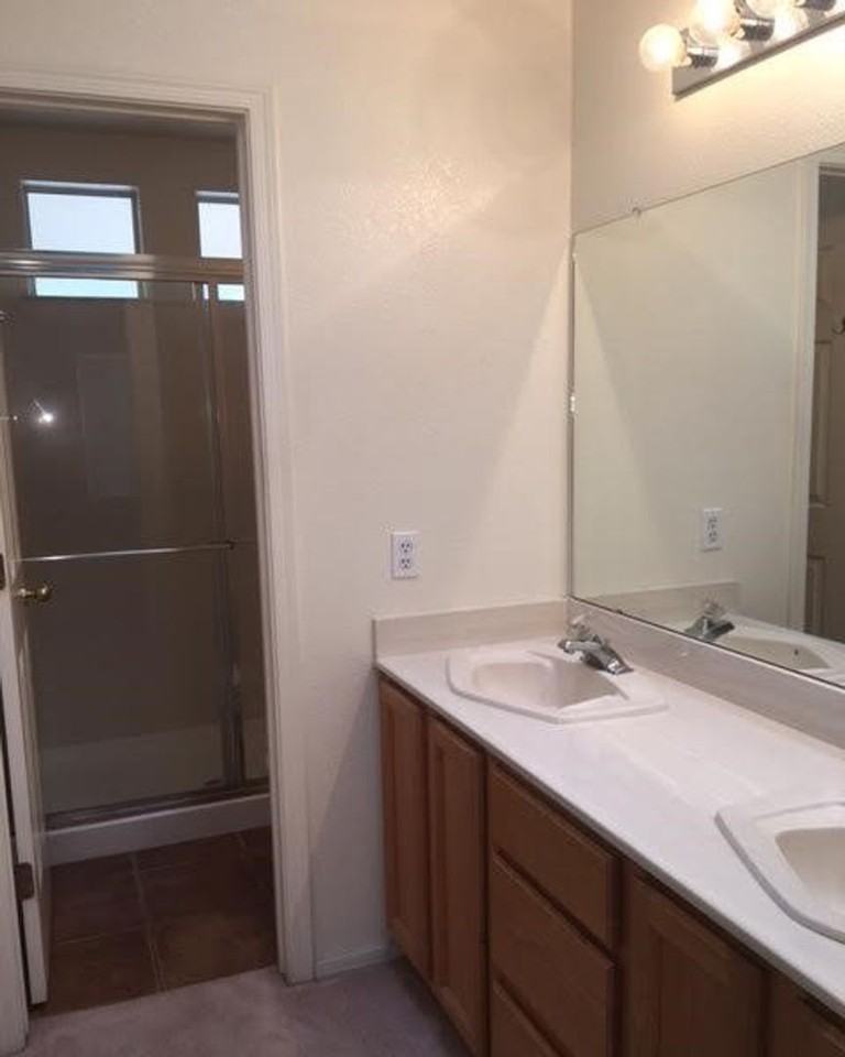 7078 W Hunnington Dr - Photo 6 of 10
