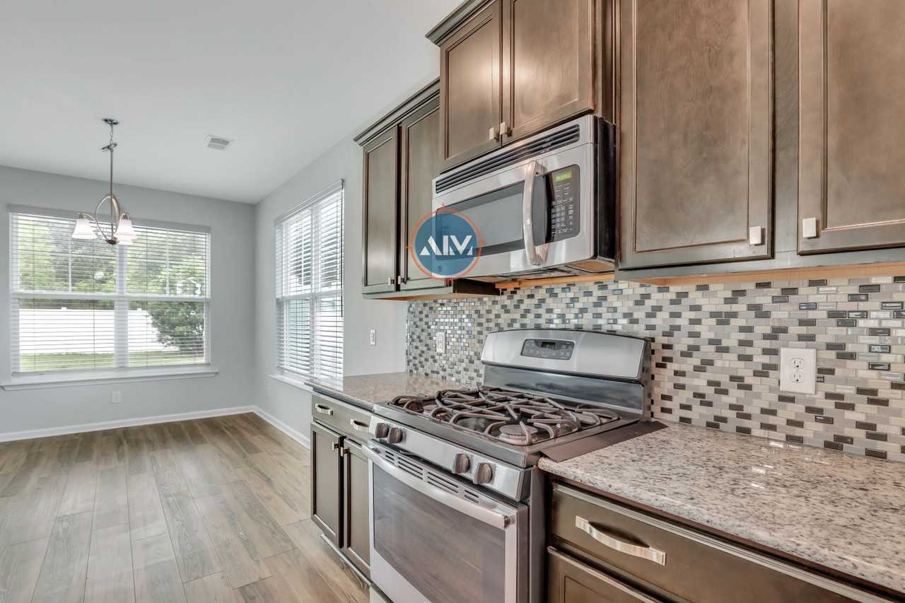 211 Heritage Pkwy - Photo 5 of 50