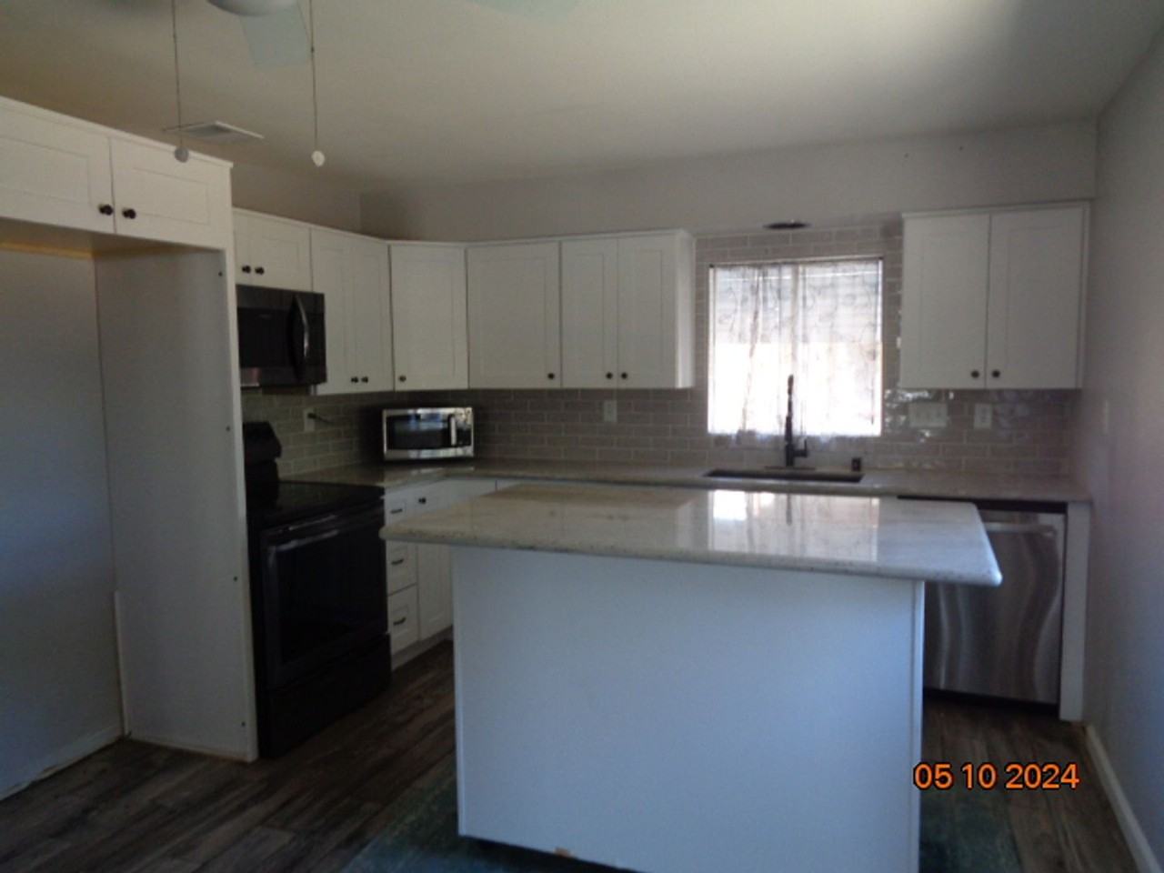 43339 51st St W - Photo 6 of 12