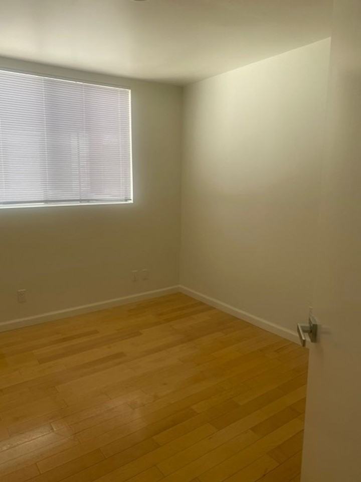 1252 11th St #205 - Photo 7 of 14