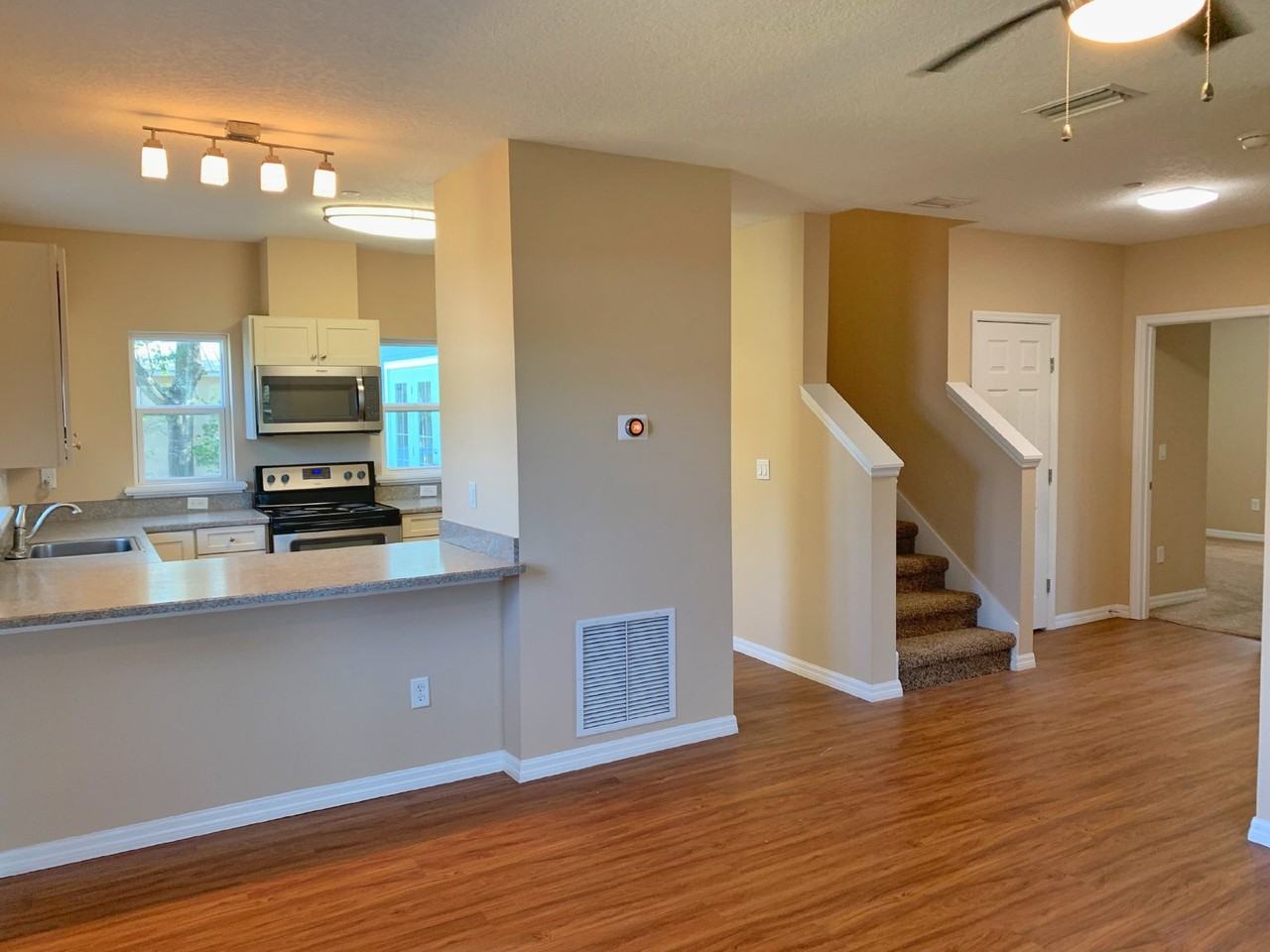 133 De Haven St - Photo 3 of 22