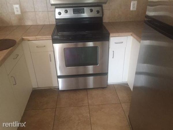 1749 Village Blvd - Photo 3 of 5