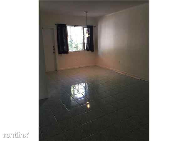 2430 NE 135th St - Photo 3 of 5