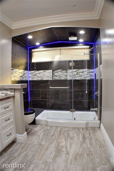 301 Minorca Way - Photo 3 of 28