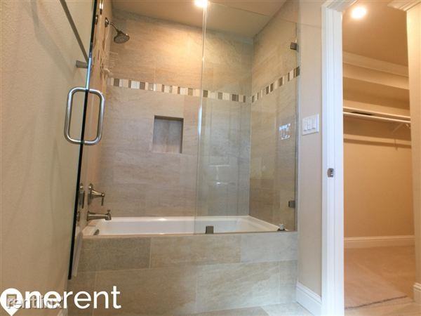 111 Wellesley Cres #2S - Photo 3 of 15