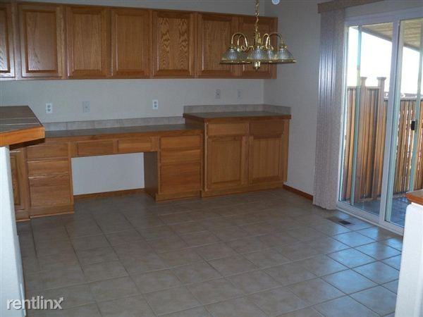 6679 Thistle Ridge Ave - Photo 2 of 10