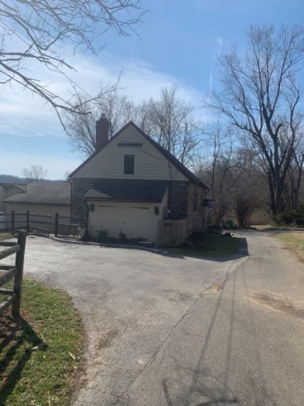 59 Skyline Dr - Photo 2 of 9