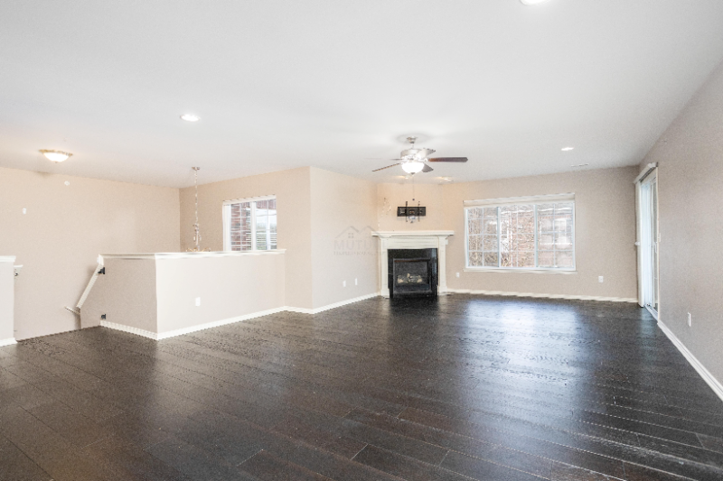 6825 Boulder Pointe Dr - Photo 3 of 20