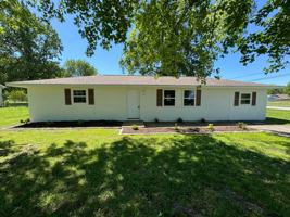 featured image of 922 W Pearl St