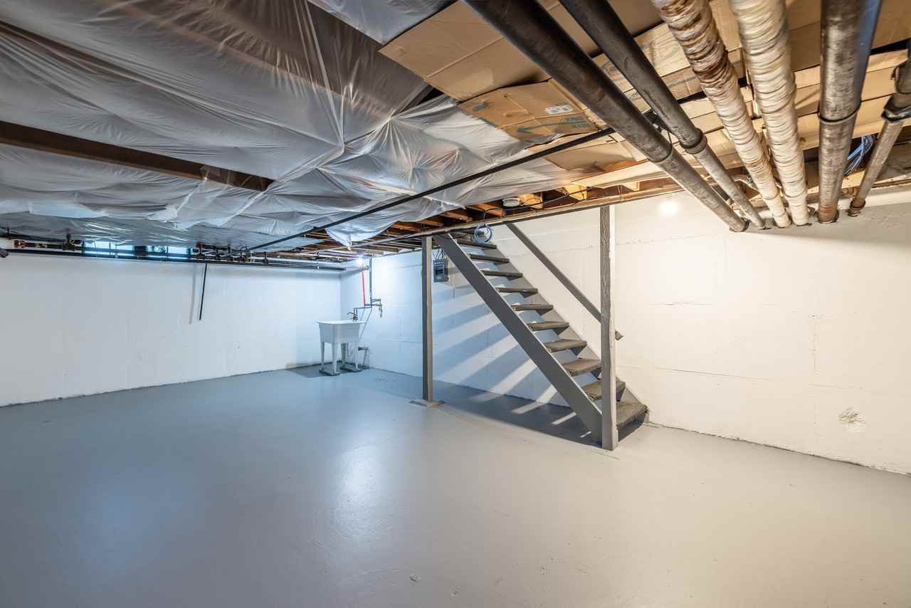 Amherst Gardens - Photo 6 of 6