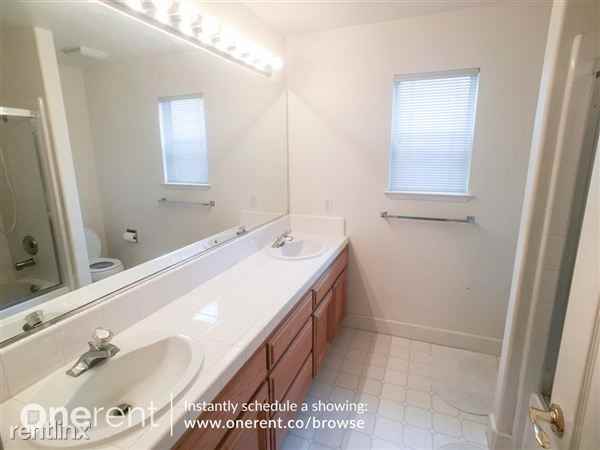 3025 Fowler Rd - Photo 2 of 32