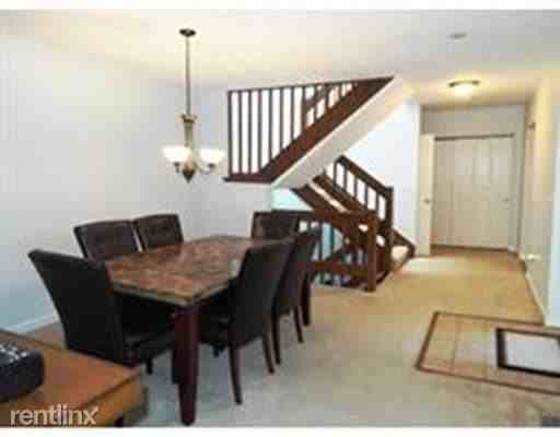 5 Jesters Way - Photo 2 of 7