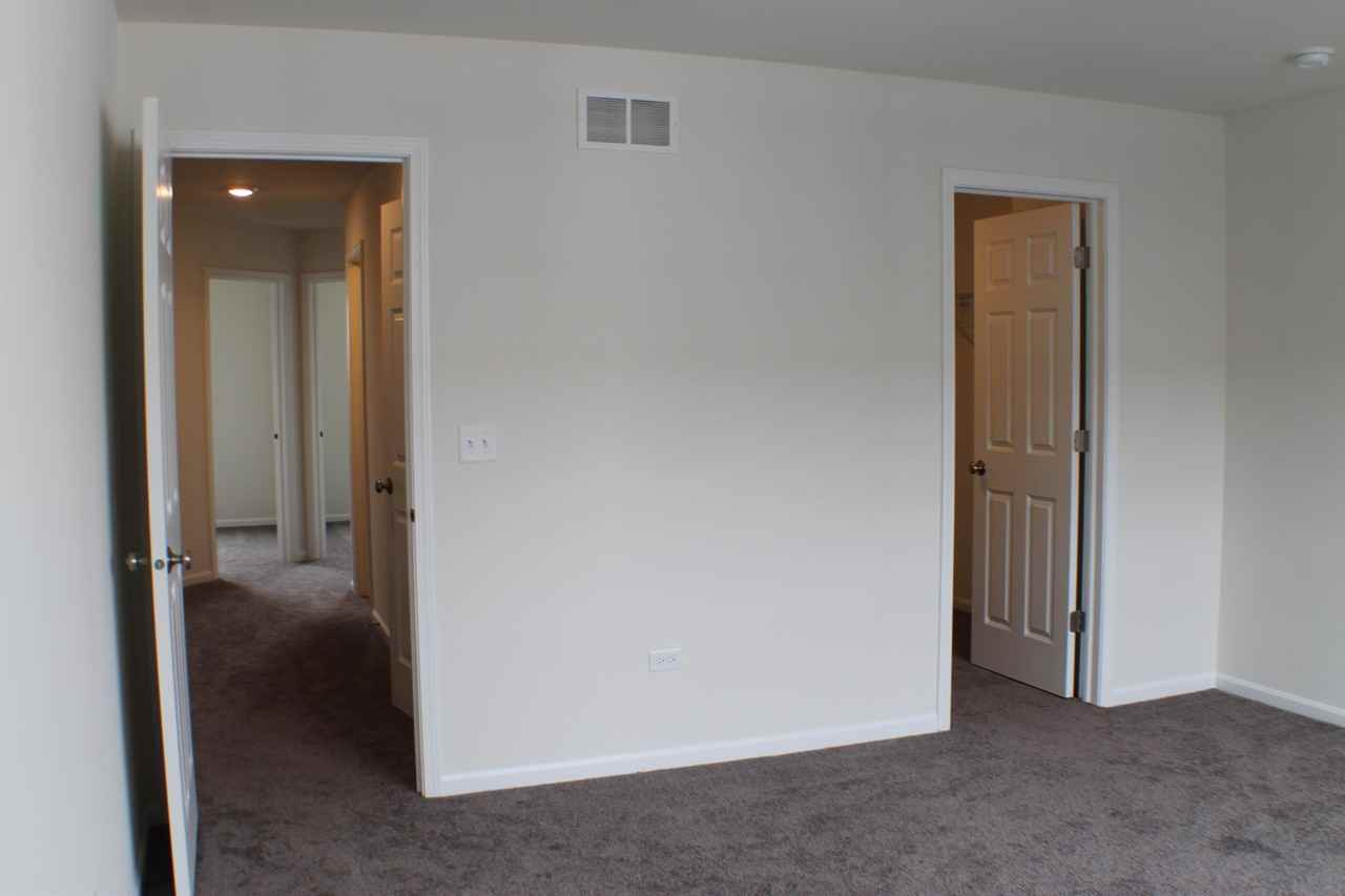 1601 Albany St #1601 - Photo 5 of 19
