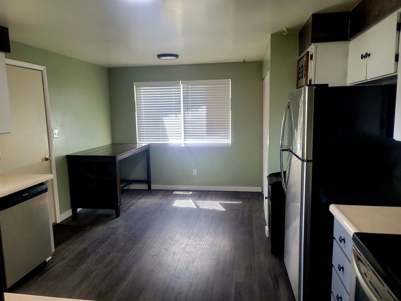 776 W Sage St - Photo 3 of 11