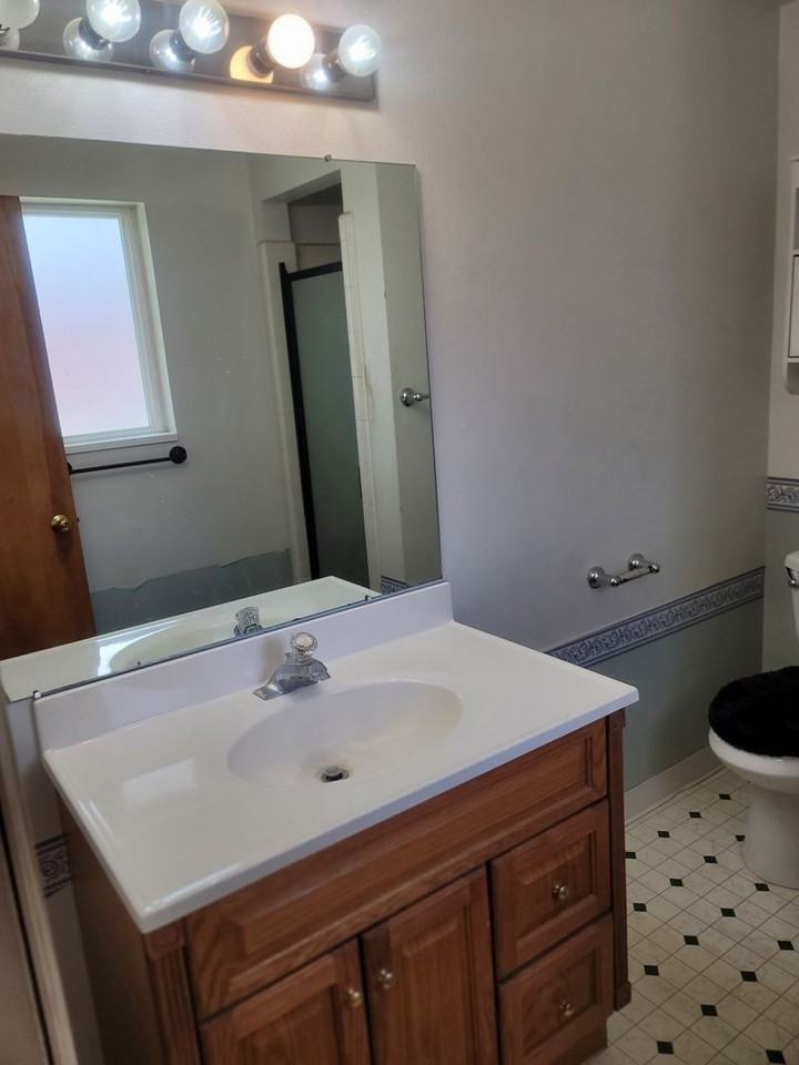 776 W Sage St - Photo 7 of 11