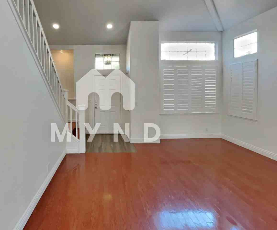 1350 Coppa Ct - Photo 3 of 30