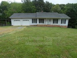 featured image of 10451 Edgehill Ln