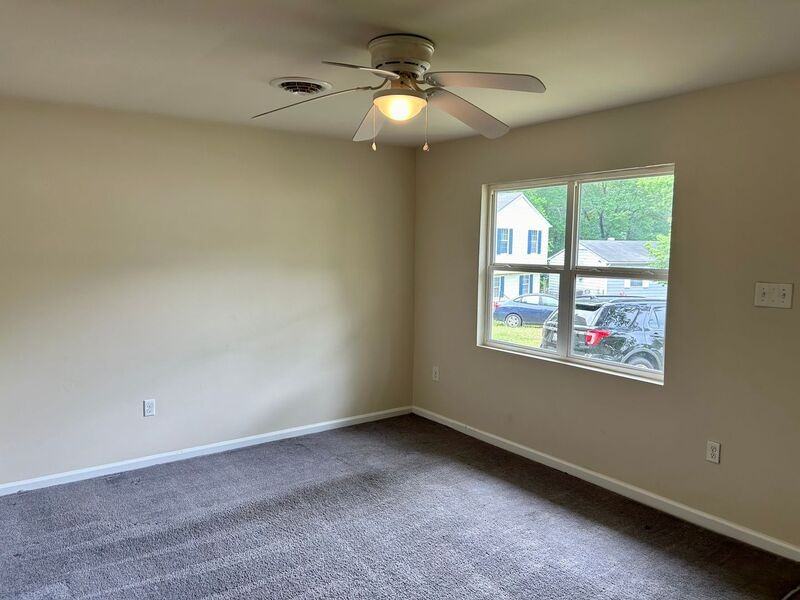 1107 Worthington Ct - Photo 3 of 16