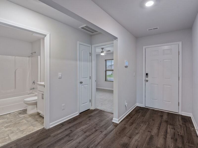 102 Sage Ct - Photo 3 of 30