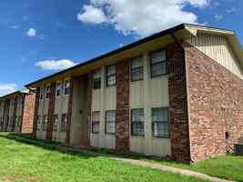 featured image of 912 S Connecticut #C