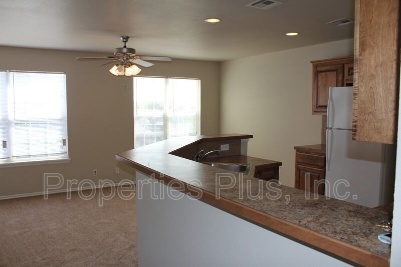 3045 Spring St - Photo 2 of 9