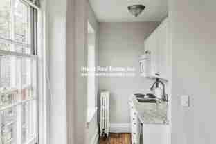 S Russell St #4 - Photo 1 of 1