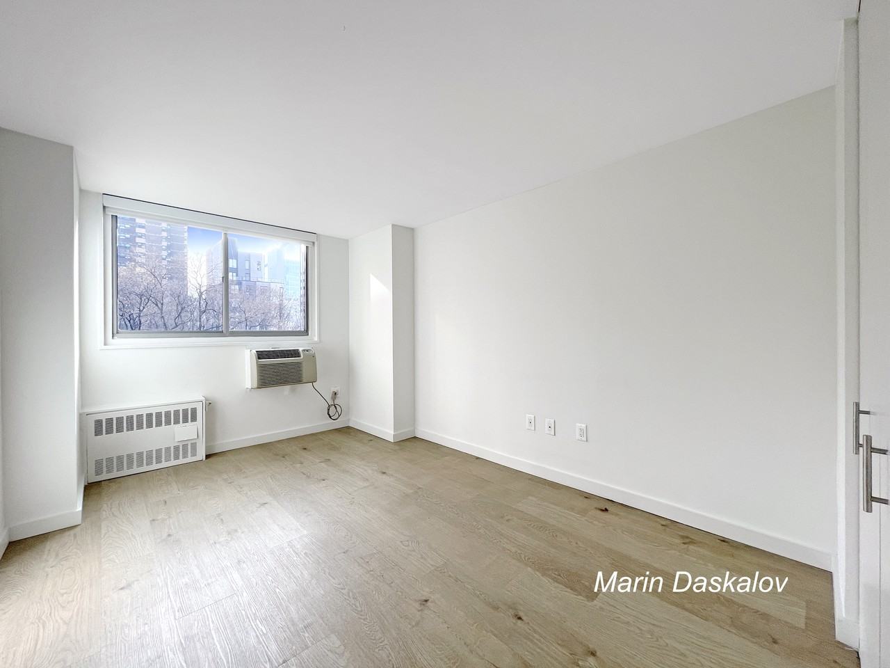 East 14th Street #7A - Photo 2 of 8