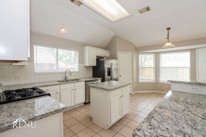 4422 Casey Cir - Photo 3 of 17