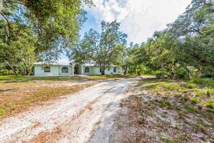 32631 Washington Loop Rd - Photo 2 of 49