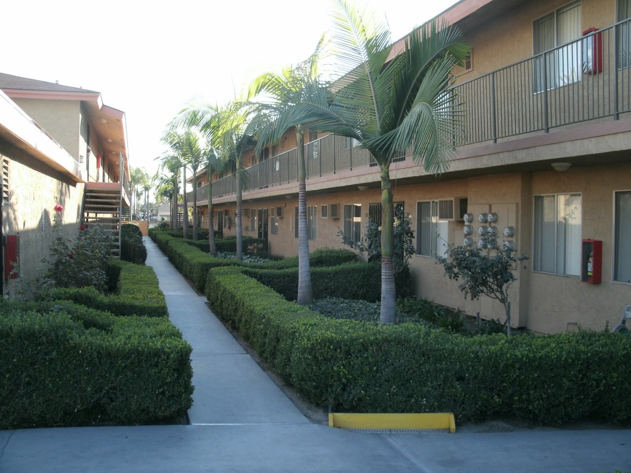 Vista Palms Apartments - Photo 5 of 10