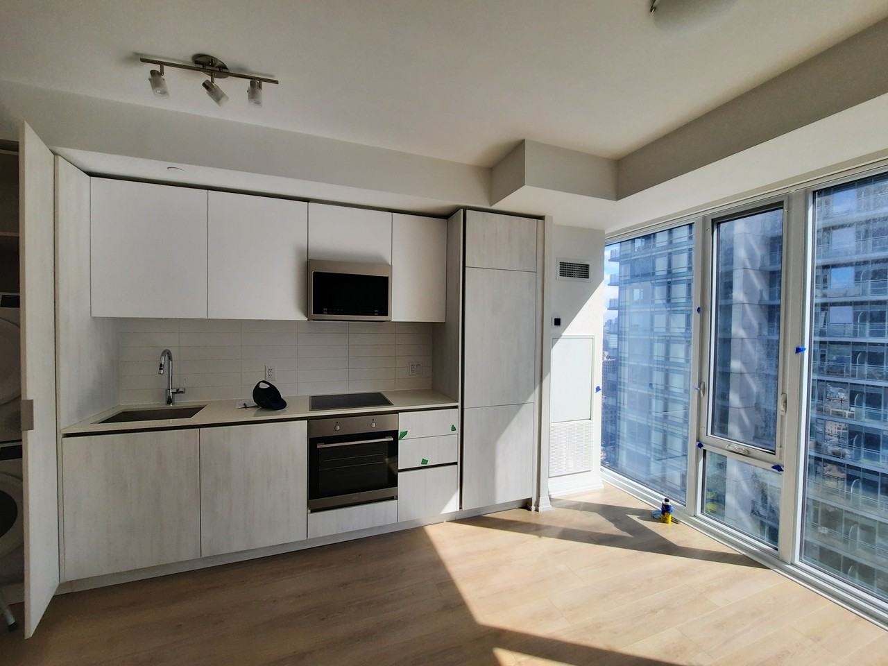 8 Widmer Street - Photo 4 of 26